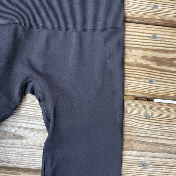 NUX black moderate compression leggings L - Picture 4 of 5